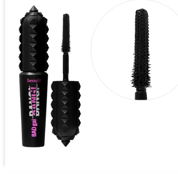 Benefit bad gal bang mini mascara. - Picture 2 of 3